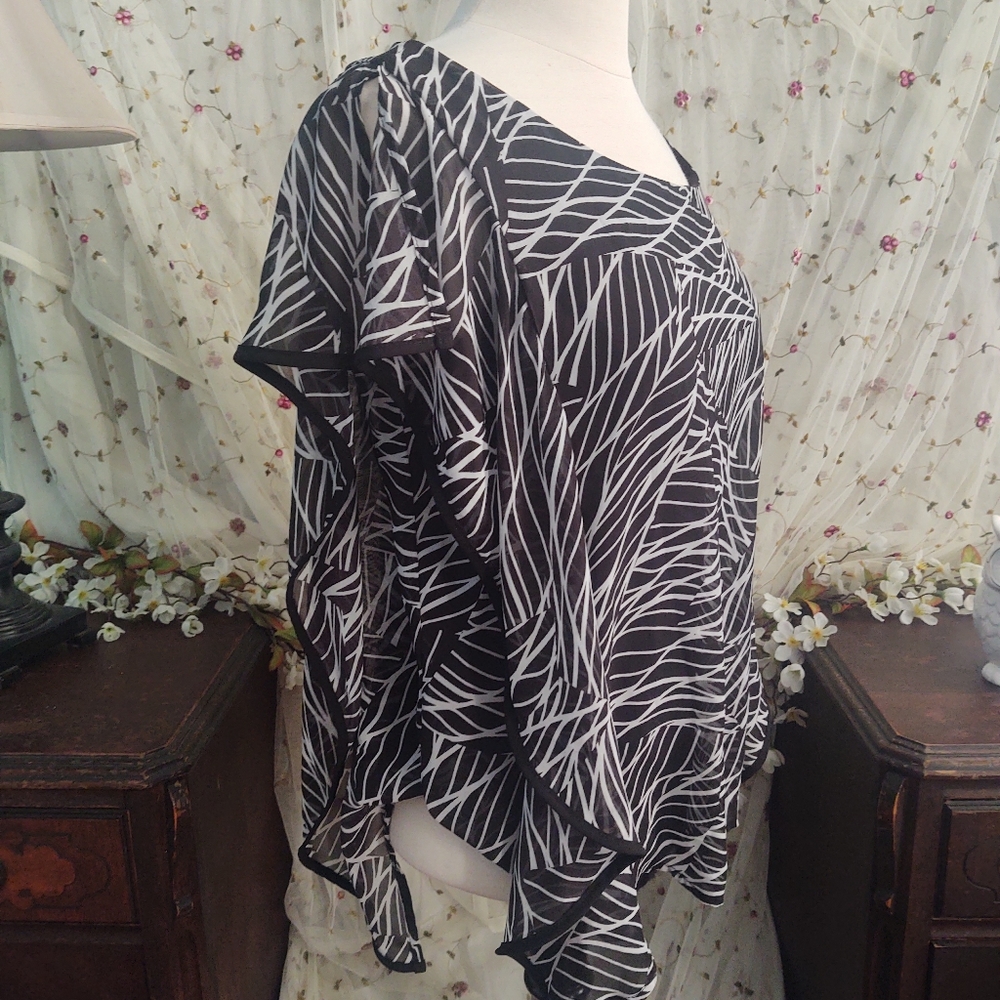 AGB Flowy Top